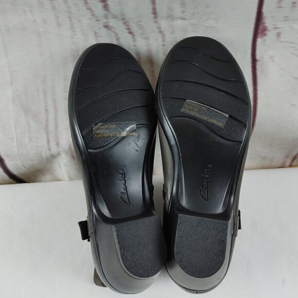 Clarks Bendables Womens Two Tone Gray Brown Leather Ankle Bootie Shoe Size 6.5M - Picture 9 of 10